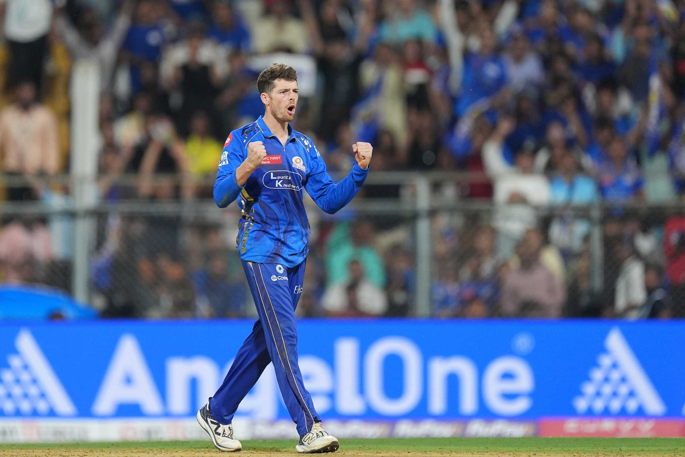Santner opts out of RR game with niggle on right shoulder